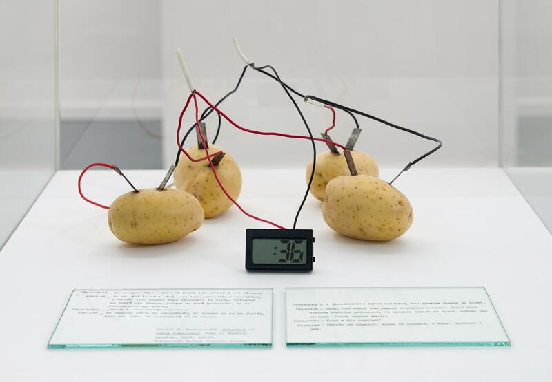 POTATOES AND PREMONITIONS: GRIPPO’S SUBTLETY AT ESPACIO FAN