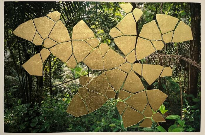 GOLDEN PRISM. WEALTH AS A TRAP GOLDEN PRISM. WEALTH AS A TRAP