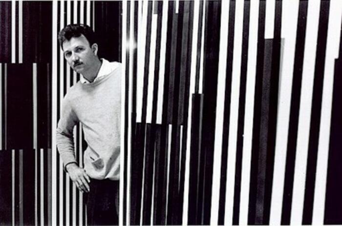 Alejandro Otero entre sus "Coloritmos", 1960. Ph: Joseph Fabry. Alejandro Otero entre sus "Coloritmos", 1960. Ph: Joseph Fabry.