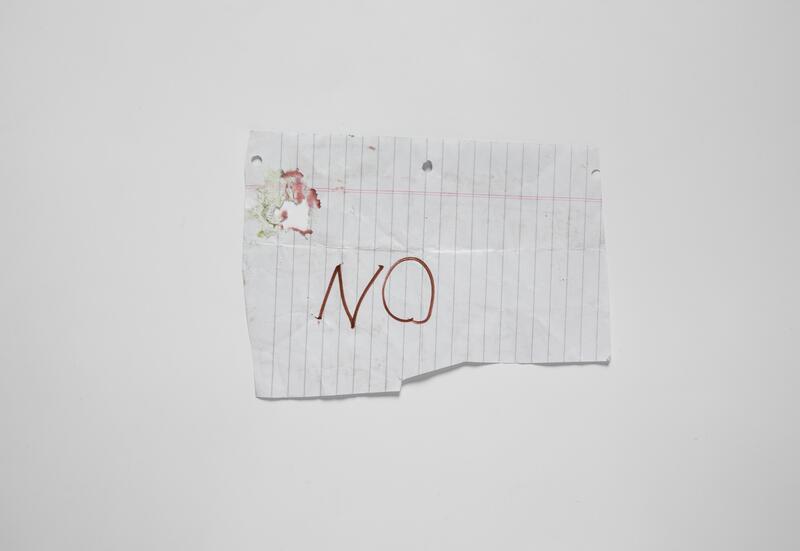 WHAT DO THE PAPERS THROWN INTO THE STREET TELL US? JORGE MACCHI EXHIBITS AT MUSEO SÍVORI