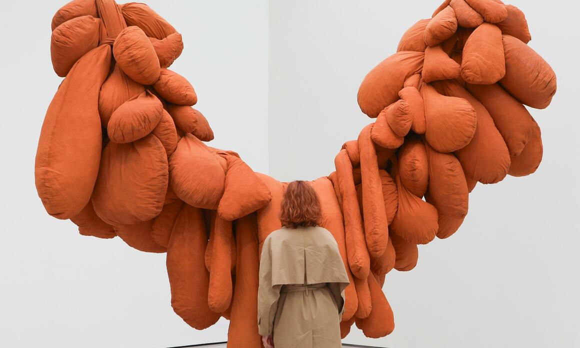 SOLANGE PESSOA IN SANTANDER: MATERIALITY AS THE ORIGIN OF THE SPIRITUAL