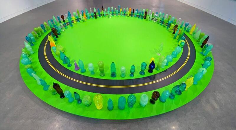 A SHARED AND OPTIMISTIC FUTURE IN LANDSCAPE AND HIERARCHIES, THE EXHIBITION BY ALEXANDRE ARRECHEA. 