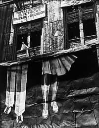 "Dos pares de piernas", plata sobre gelatina, 20 x 25 cm, 1929