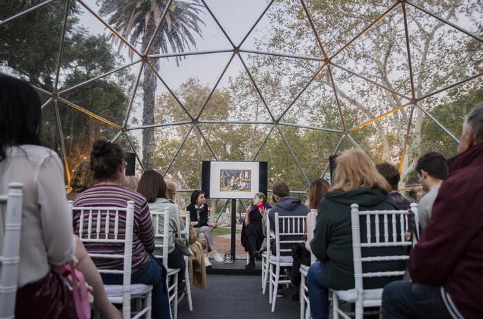 Estrella de Diego y Daiana Wechsler en el Domo de la Semana del Arte.